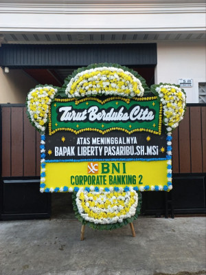 Papan Bunga Duka di Sumbersuko