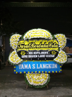 Papan Bunga Duka di Sumbersuko